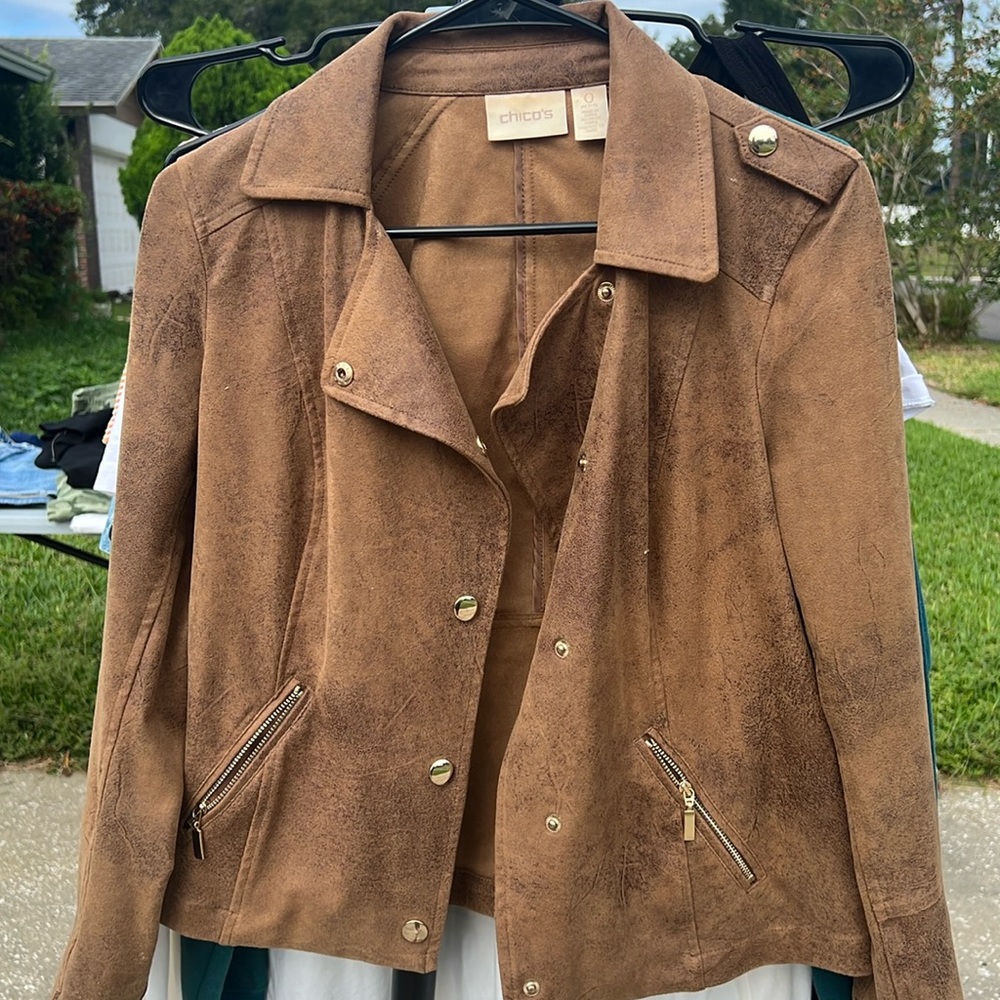 Size 0 chicos light blazer
